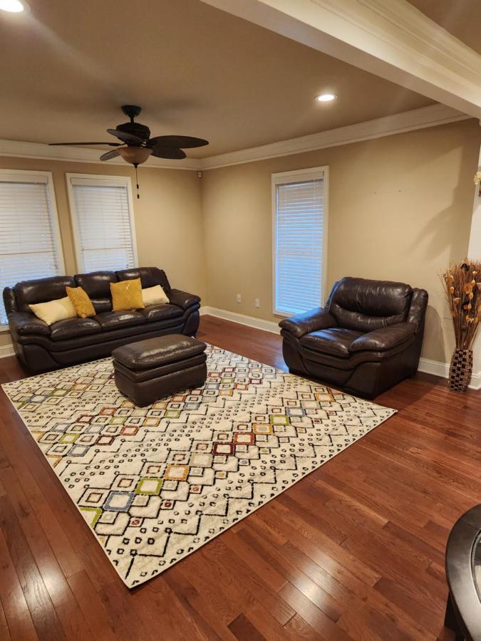 Spacious Newly Renovated Home Atlanta Exterior photo